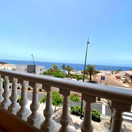 Apartmán Two-bedroom With Ocean View In Puerto Santiago